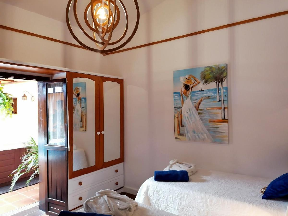 Villa Spa Las Tinajas Triquivijate エクステリア 写真
