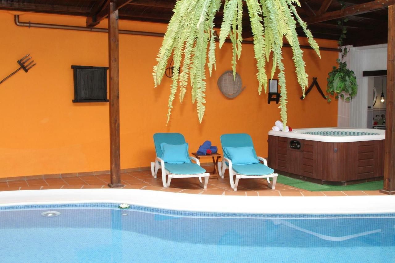 Villa Spa Las Tinajas Triquivijate エクステリア 写真